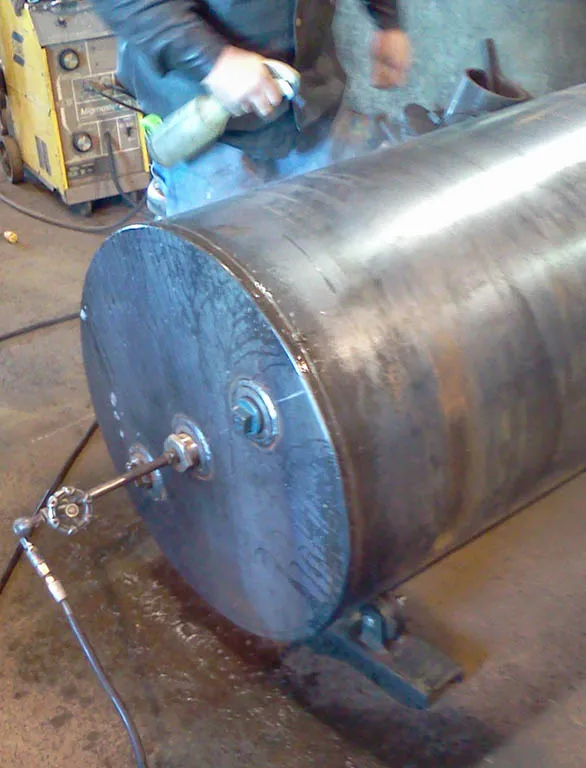 leak testing welding tank